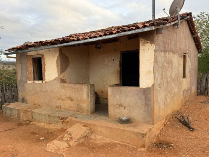 policia-prende-acusado-de-estuprar-neta-no-sudoeste-baiano;-homem-estava-foragido-ha-3-anos