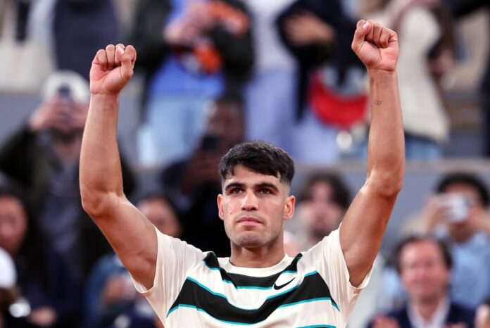 alcaraz-domina-confronto-com-maroszan-e-avanca-para-a-terceira-rodada-de-roland-garros