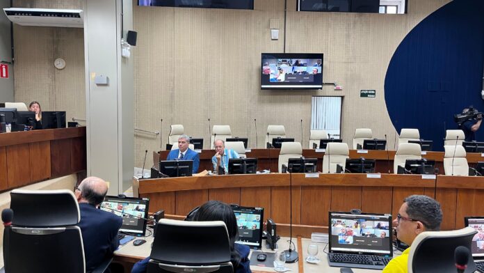 rodoviarios-de-salvador-e-empresarios-nao-chegam-a-acordo-e-iniciam-nova-rodada-de-conversas