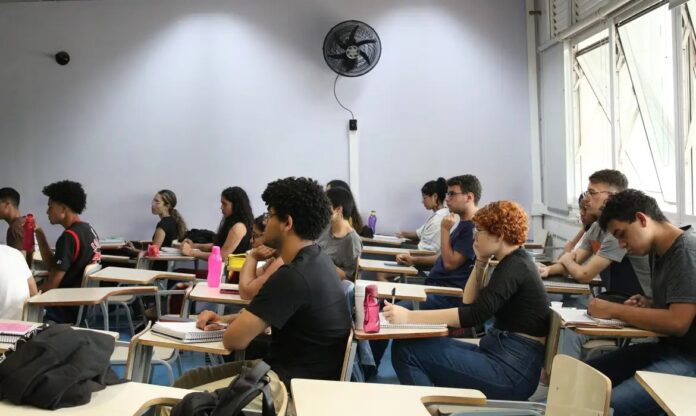 bahia-registra-3o-maior-numero-de-estudantes-da-rede-publica-aprovados-no-sisu