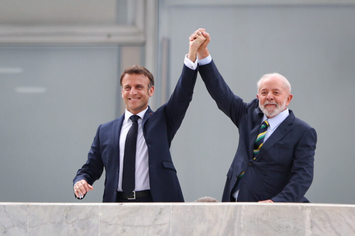 macron-manda-recado-a-lula-as-vesperas-de-viagem-do-petista-a-franca