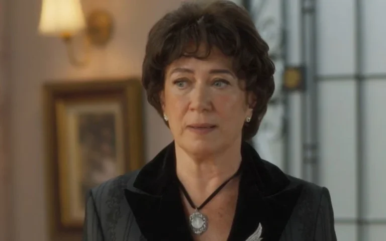 ‘garota-do-momento’:-maristela-mata-personagem-de-maneira-brutal