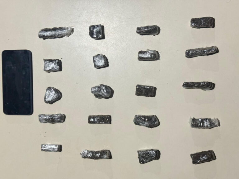 Homem é preso por tráfico de drogas no centro de Prado