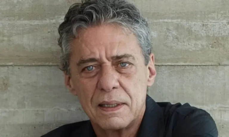 chico-buarque-e-internado-e-passa-por-cirurgia;-saiba-estado-de-saude