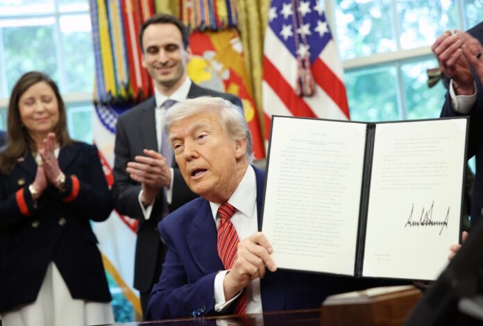 trump-proibe-e-restringe-entrada-nos-eua-a-cidadaos-de-19-paises