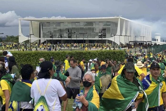 stf-julga-homem-que-levou-tiro-apos-agredir-pms-no-8-de-janeiro