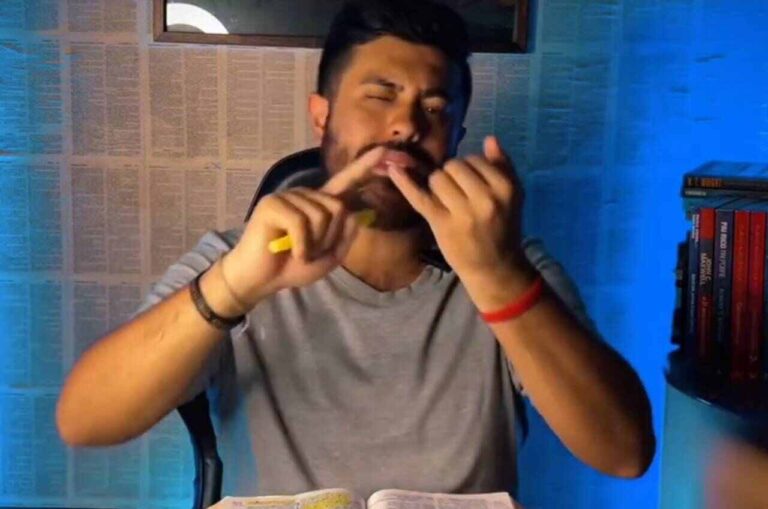 “fumando?-entao-ceie!”,-diz-influenciador-cristao-ao-confrontar-igrejas