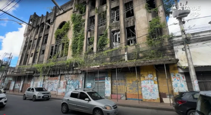 relembre-o-triste-fim-do-cine-teatro-jandaia-em-salvador