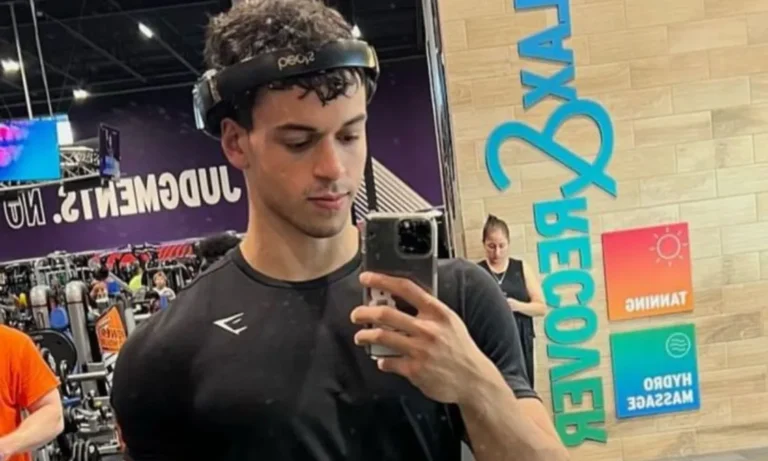 filho-de-xanddy-e-carla-perez-posa-de-sunga-e-web-reage:-‘pecado’