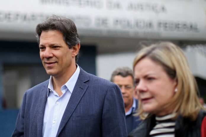 haddad-e-gleisi-se-reunem-com-motta-e-alcolumbre-para-discutir-alternativas-a-alta-do-iof