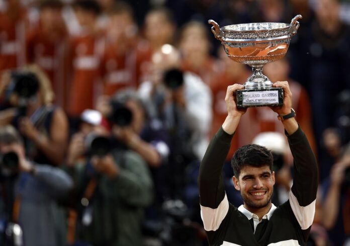 alcaraz-vence-sinner-em-final-epica-e-repete-titulo-em-roland-garros