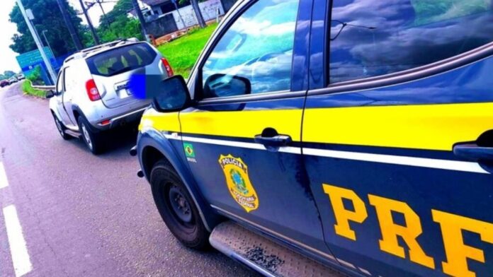 prf-recupera-caminhonete-roubada-e-adulterada-na-br-324,-em-salvador