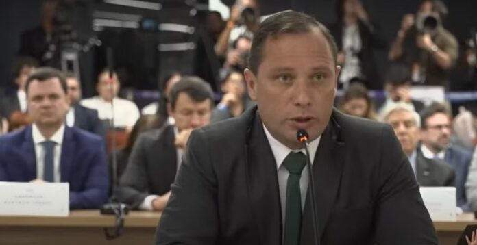 video:-cid-confirma-ter-recebido-dinheiro-de-braga-netto-para-financiar-acampamento-golpista
