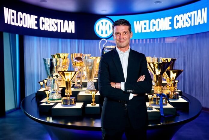 inter-de-milao-anuncia-cristian-chivu-como-novo-tecnico