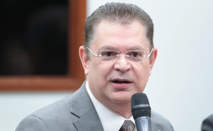 lider-do-pl-critica-governo-lula-por-troca-do-iof:-‘mais-do-mesmo,-economia-vai-de-mal-a-pior’