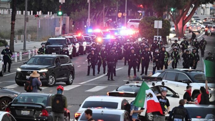 los-angeles-impoe-toque-de-recolher-e-protestos-se-espalham-pelos-eua
