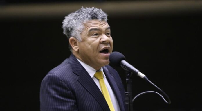 valmir-assuncao-faz-apelo-ao-presidente-lula-para-que-o-governo-rompa-relacoes-diplomaticas-com-israel