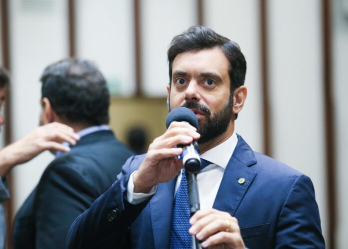 lider-da-oposicao-reage-a-invasao-da-casa-do-deputado-diego-castro:-‘nao-aceitaremos-intimidacoes’