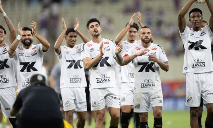 santos-leva-empate-do-fortaleza,-mas-decide-jogo-nos-acrescimos-e-garante-pausa-do-mundial-fora-do-z4