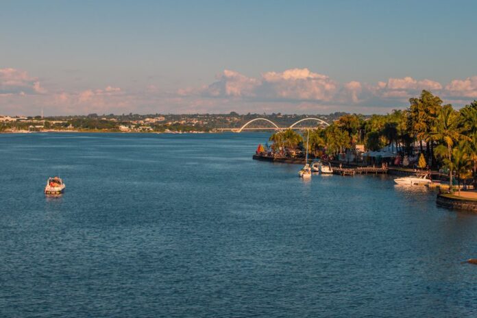 ibaneis-preve-ate-fim-do-ano-licitacao-de-novas-pontes-no-lago-paranoa