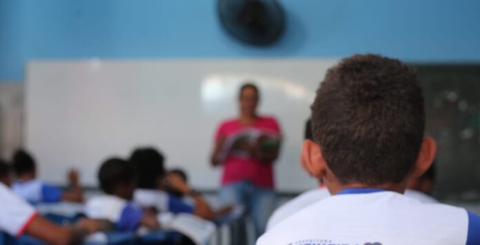 prefeitura-de-teixeira-de-freitas-abre-processo-seletivo-para-estagiarios-da-educacao-inclusiva