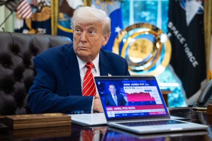 crise-no-oriente-medio-gera-divisao-no-movimento-‘maga’-nos-eua-e-deixa-trump-‘nas-cordas’-apos-campanha-de-paz