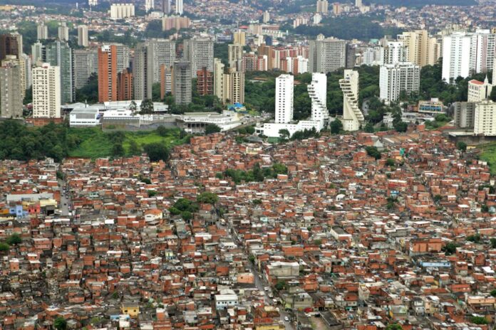 reducao-da-desigualdade-de-renda-depende-da-tributacao-de-super-rico,-diz-fazenda