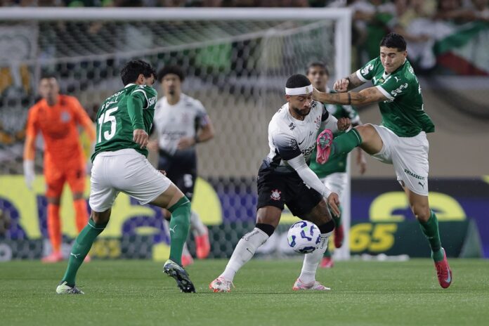 palmeiras-leva-multa-por-cantos-homofobicos-e-arremessos-de-objetos-em-classico-com-corinthians