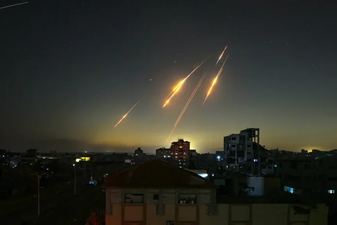 sobe-para-tres-o-numero-de-mortos-em-ataques-iranianos-contra-israel