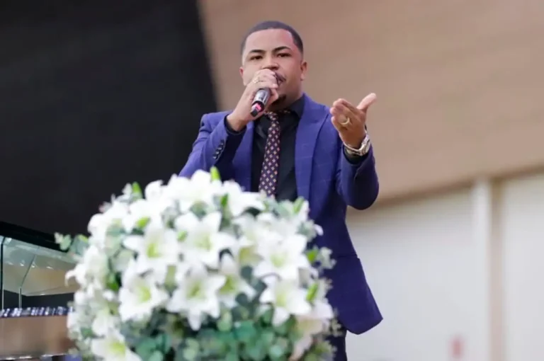 mensagem-do-pr.-kaua-rubens-abala-a-vigilia-da-ad-bras