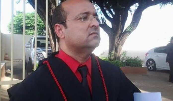 promotor-do-mp-ba-e-suspenso-pelo-cnmp-por-grilagem-de-terras