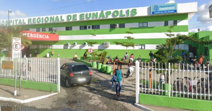 homem-e-suspeito-de-atacar-vizinho-com-facao-em-eunapolis-por-ele “comer-demais”