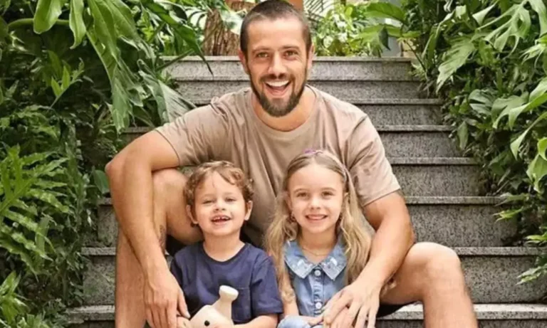 rafael-cardoso-nao-ve-filhos:-‘preparo-a-comida-e-deixo-na-portaria’