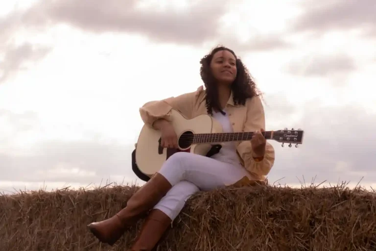 wendy-melrylee-lanca-clipe-de-“amar-de-novo”-e-emociona-com-mensagem-de-fe