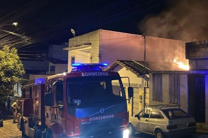 homem-ateia-fogo-na-casa-da-ex-sogra-em-brumado-e-e-encontrado-morto-apos-o-crime