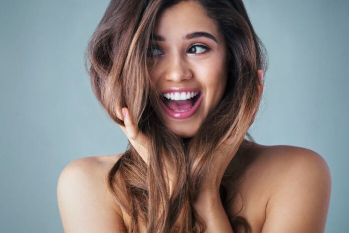 oleo-natural-substitui-o-botox-capilar-e-restaura-os-fios-danificados