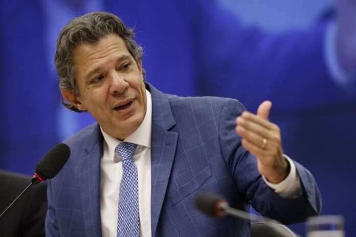 haddad-demite-auditor-da-receita-suspeito-de-cobrar-propina-na-lava-jato