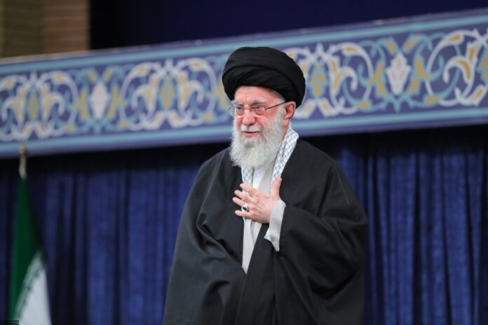 apos-trump-dizer-que-khamenei-e-‘alvo-facil’,-lider-supremo-afirma-que-ira-nao-se-rendera