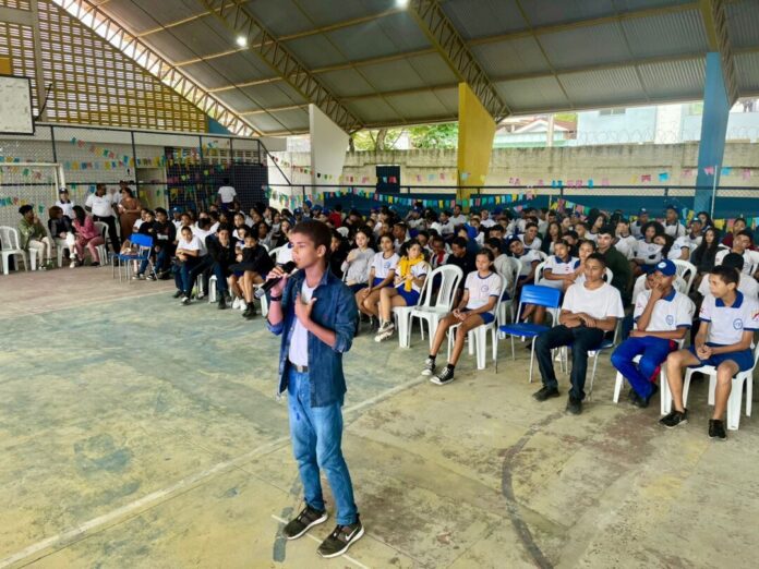 projeto-“canta-uma-pra-mim”-leva-musica,-inclusao-e-emocao-a-escola-gesse-inacio-do-nascimento