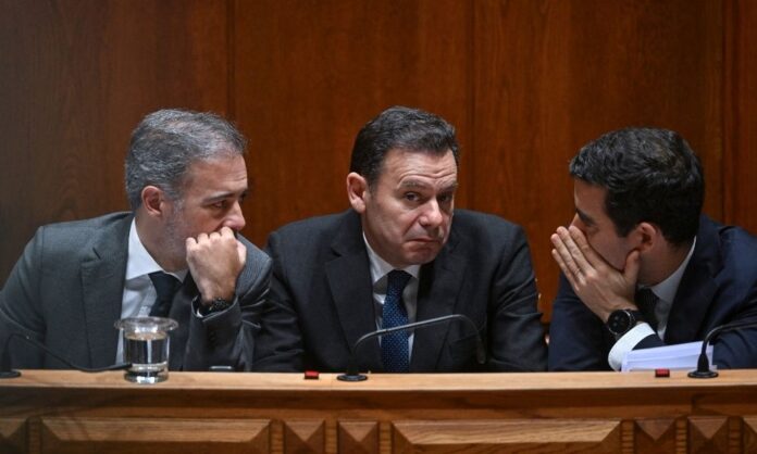 premie-portugues-apresenta-‘agenda-transformadora’-para-governo-e-propoe-‘politica-de-imigracao-regulada-e-humanista’