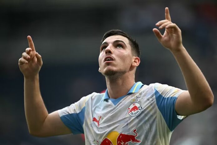 rb-salzburg-vence-pachuca-e-lidera-grupo-do-real-madrid