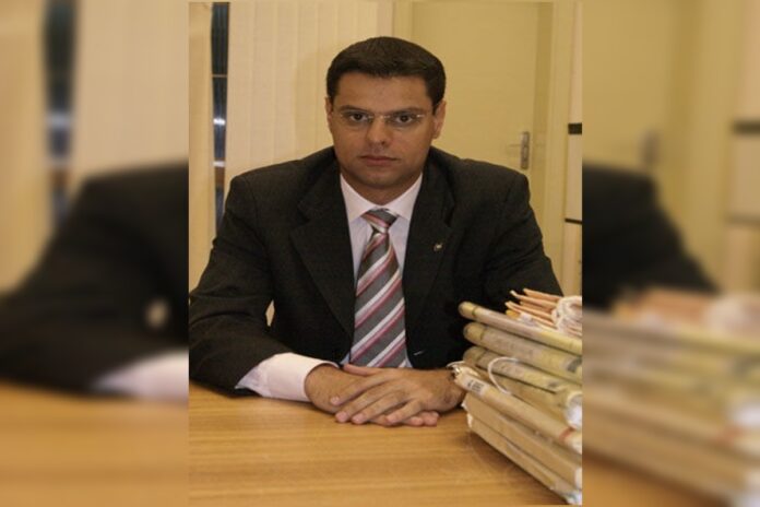 8/1:-quem-e-o-juiz-que-soltou-“homem-do-relogio”-e-entrou-na-mira-de-moraes
