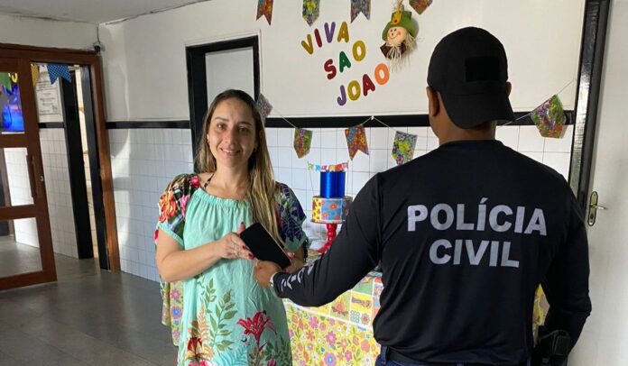 celular-de-turista-e-recuperado-com-auxilio-de-tecnologia-durante-sao-joao-em-porto-seguro