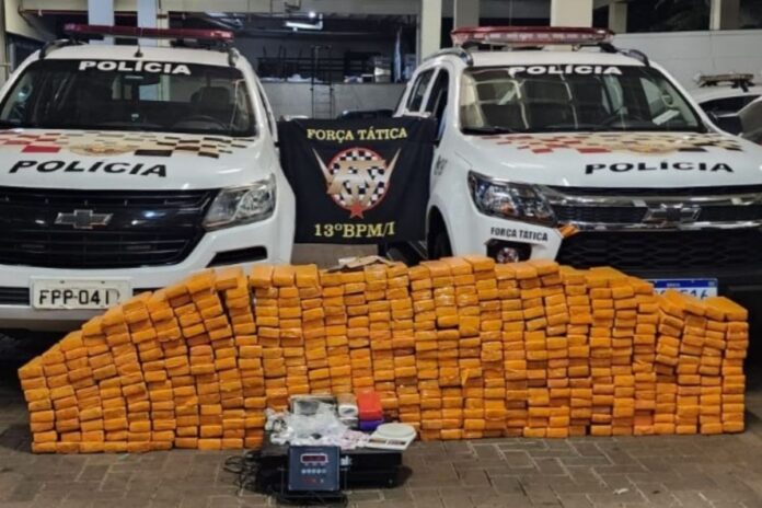 “delivery-de-droga”:-suspeito-e-preso-com-400-kg-de-maconha-em-sp