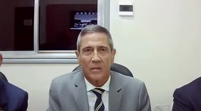moraes-da-24h-a-braga-netto-para-informar-numero-de-voo-para-acareacao