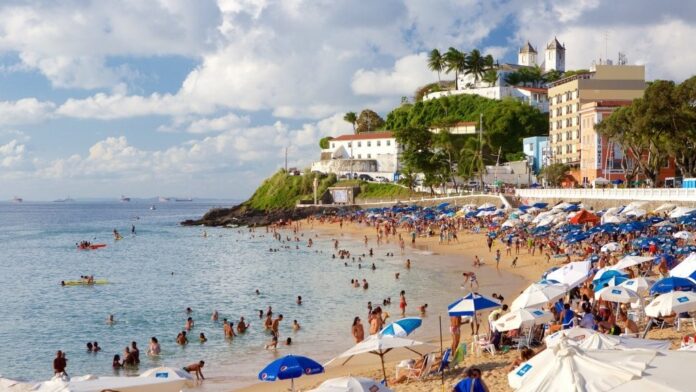 homem-e-encontrado-morto-na-praia-do-porto-da-barra