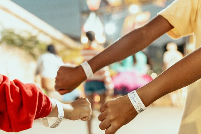 plantao-de-direitos-humanos-registra-sete-ocorrencias-e-distribui-mais-de-1.700-pulseiras-no-sao-joao-de-saj