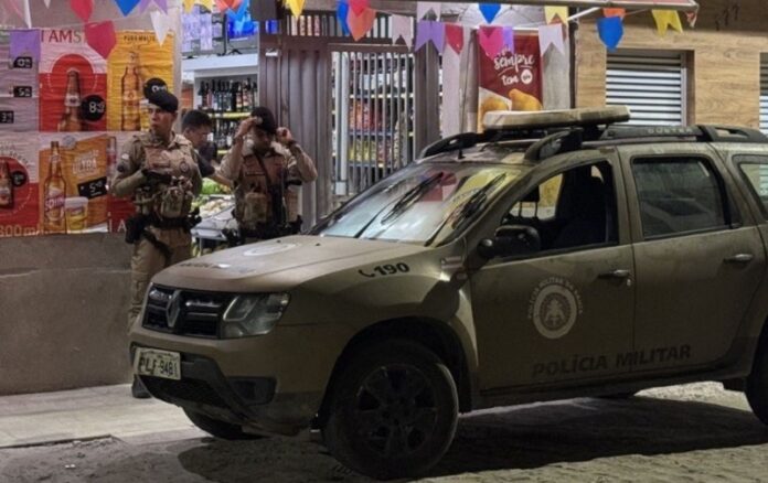 homem-e-morto-apos-entrar-em-loja-de-conveniencia-em-eunapolis