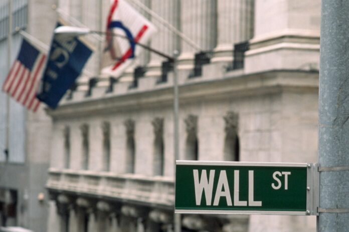 bolsas-dos-eua-sobem-forte-com-aposta-do-mercado-no-fim-da-guerra