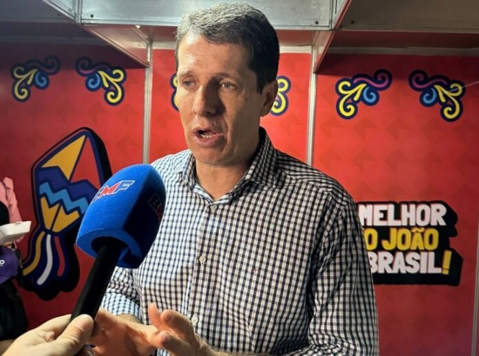 ze-coca-destaca-que-sao-joao-de-jequie-foi-mais-barato-do-que-o-anterior,-com-o-apoio-da-iniciativa-privada